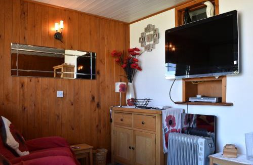 Martin House | Poppy Lodge