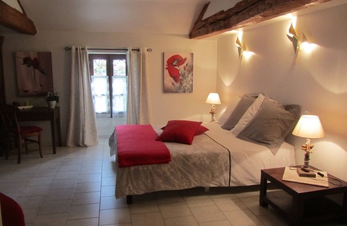 Castera-Lectourois House | Poppy Room - 2 to 4 people (2 adults + 2 children)
