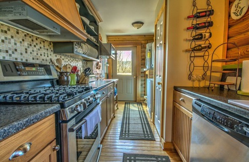 Luray Cabin | Poppy's Hideaway on the Shenandoah River!