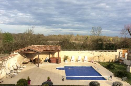 Breville Bed & Breakfast | Poppy's Paradise