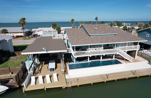 Key Allegro House | Poppy's Paradise - The Best Vacation Rental in Rockport!