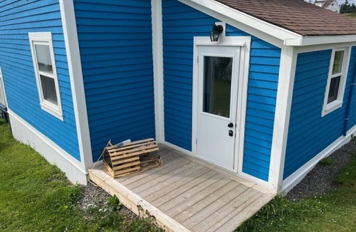 Twillingate House | PoppyJoe's Summary: P