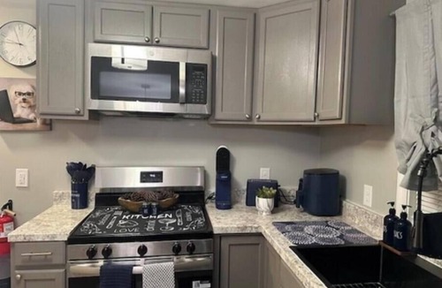 Painter House | Pop’s Playhouse in Painter