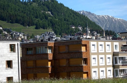 Sankt Moritz-Bad Apartment | Popular and centrally located residential building in St.