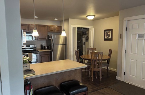 Bozeman Condo | Popular Bozeman Vacation Condo! Convenient central location