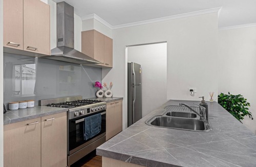 Shepparton North House | Popular Villa -Accommodation in Shepparton