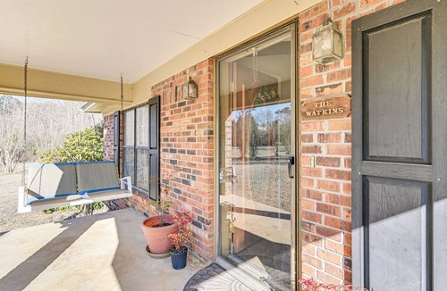 Noxapater House | Porch & Fireplace! 150-Acre Noxapater Retreat