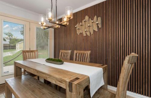 Fredericksburg House | Porch & Pour - Hot Tub & Fire Pit