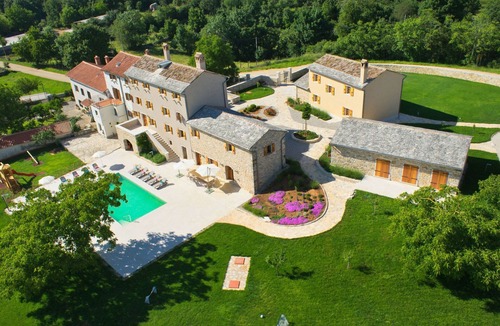 Makovci House | Poropati by Interhome