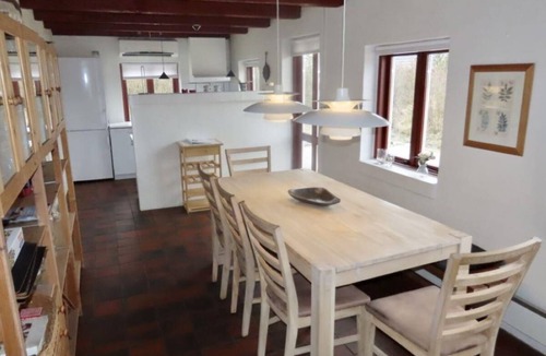 Henne Strand House | Porsehuset - Three Bedroom House, Sleeps 7