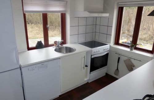 Henne Strand House | Porsehuset - Three Bedroom House, Sleeps 7