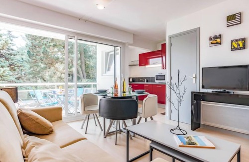 Carnac Apartment | Port An Dro by Interhome