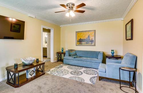Lakeview  Jefferson County Apartment | Port Arthur Homebase: Work, Dine & Play!