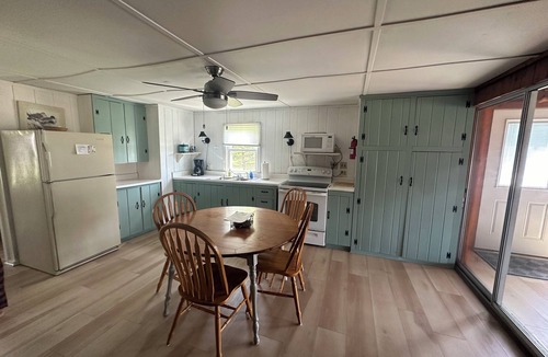 Wolcott Cottage | Port Bay Waterfront Cottage w. Spectacular Views RECENTLY UPDATED