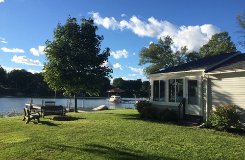 Wolcott Cottage | Port Bay Waterfront Cottage w. Spectacular Views RECENTLY UPDATED
