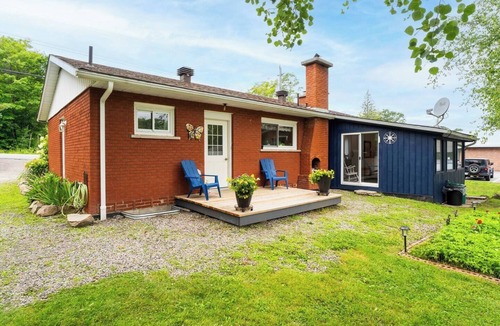 Port Carling House | Port Carling Muskoka 2 bdrm.