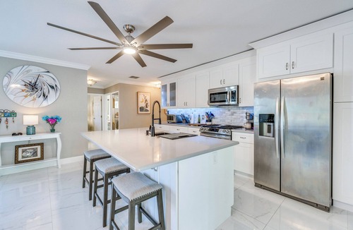 Edgewater House | Port Charlotte Home w/Lanai & Saltwater Pool!