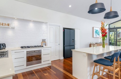 Mowbray House | Port Douglas Valley Magic