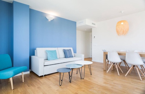 Sant Adria de Besos Apartment | Port Forum 2-Bedroom Apartment with Balcony
