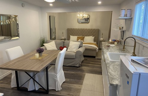 Port Franks Apartment | Port Franks Getaway