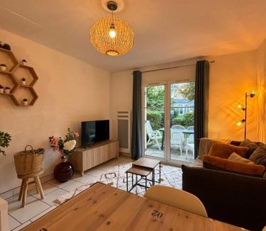Port Guillaume Apartment | Port-Guillaume, résidence de vacances avec mer & piscine