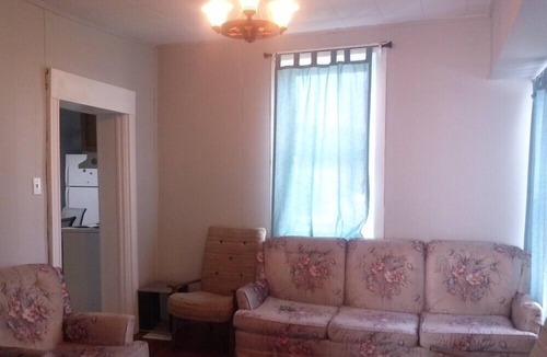 Port Hope House | Port Hope Group Vacation Home