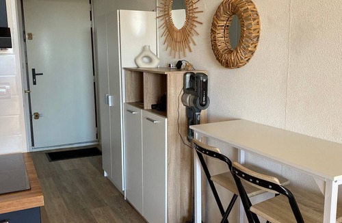 Leucate Villa | Port Leucate: T2 Mezzanine Villa, A/C, Pets <10kg OK, 5 pers., Seafront, PKG