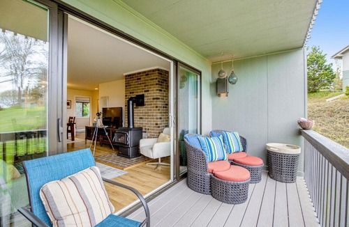 Port Ludlow Apartment | Port Ludlow Beach Condo