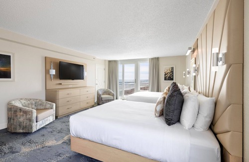 North End Resort | Port-O-Call Hotel