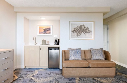 North End Resort | Port-O-Call Hotel