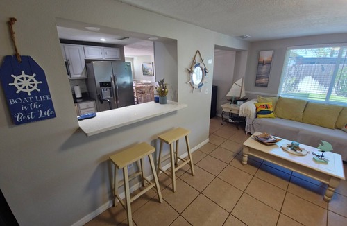 Gulf Highlands Cottage | Port Richey Vacation Getaway, Family/Pet-Friendly, Near Beaches and Tampa Bay