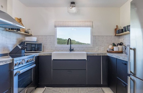 Adelma Beach House | Port Townsend waterfront hot tub.