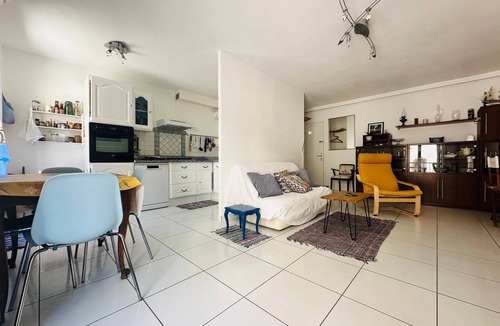 Port-Vendres Apartment | Port-Vendres - 3* T2 Apartment with Air Conditioning, Parking, Port View