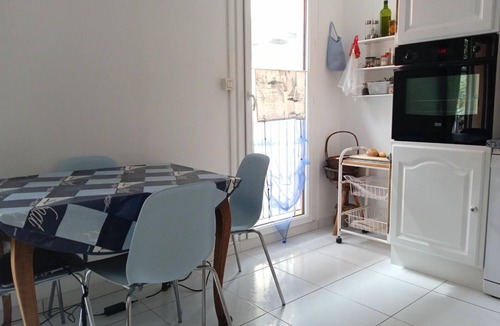 Port-Vendres Apartment | Port-Vendres - 3* T2 Apartment with Air Conditioning, Parking, Port View