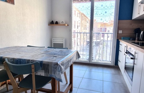 Port-Vendres Apartment | Port-Vendres apartment, harbor view, parking & WIFI