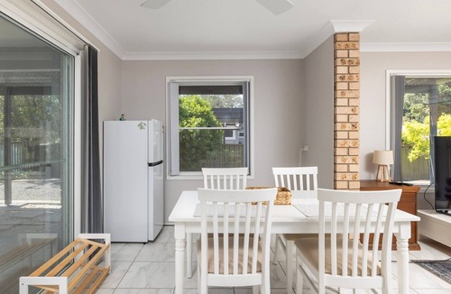 Lemon Tree Passage House | Port View on the Peninsula