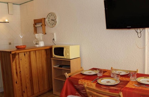 Port Rive Gauche Apartment | Port View Studio, Terrace, A/C, Parking, Gruissan