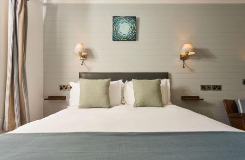 Trebarwith Strand Hotel | Port William Inn