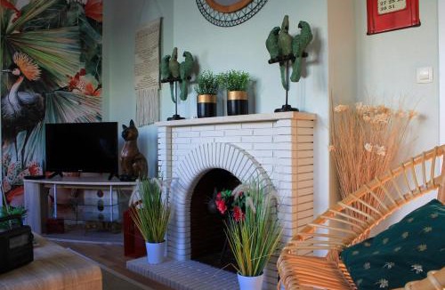 Arromanches-les-Bains Apartment | Port Winston free parking