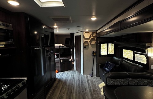 Elkland RV Rental | Portable camper for all camping needs