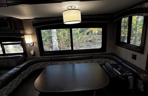 Elkland RV Rental | Portable camper for all camping needs