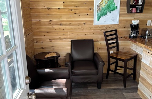 Portage Lake Cabin | Portage Lakeside Cabins, The Bird's Nest