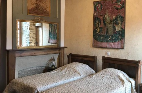 Previnquieres Bed & Breakfast | Portail Haut