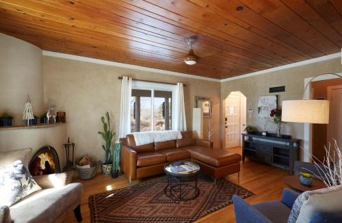 Northeast Santa Fe House | Portal de Plaza in Santa Fe NM