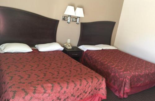 Lone Pine Hotel | Portal Motel