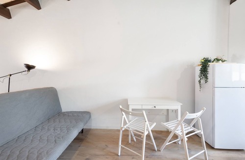 Arenys de Mar Apartment | Portblanc Front Apartment with Sea Views, Wi-Fi, and Air Conditioning