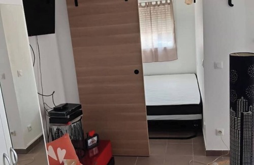 Perpignan Apartment | Porte d'Espagne studio