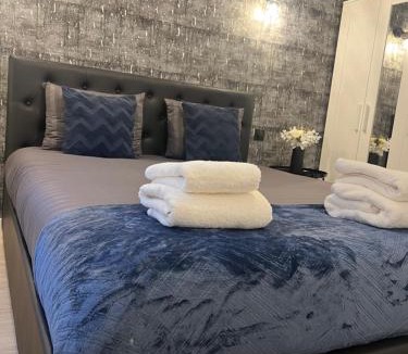 Issy-les-Moulineaux Apartment | Porte de Versailles - Appartement Charmant - Paris 15