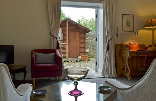 Axminster House | Porters Lodge