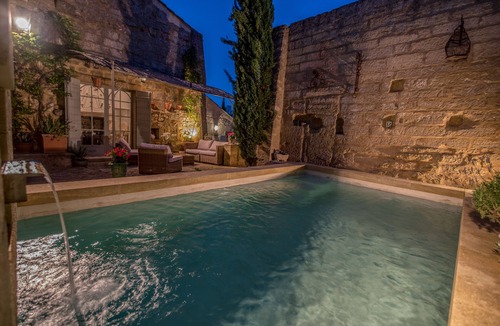 Saint-Siffret House | Portes D'Uzes, old bed and breakfast charming residence with swimming pool